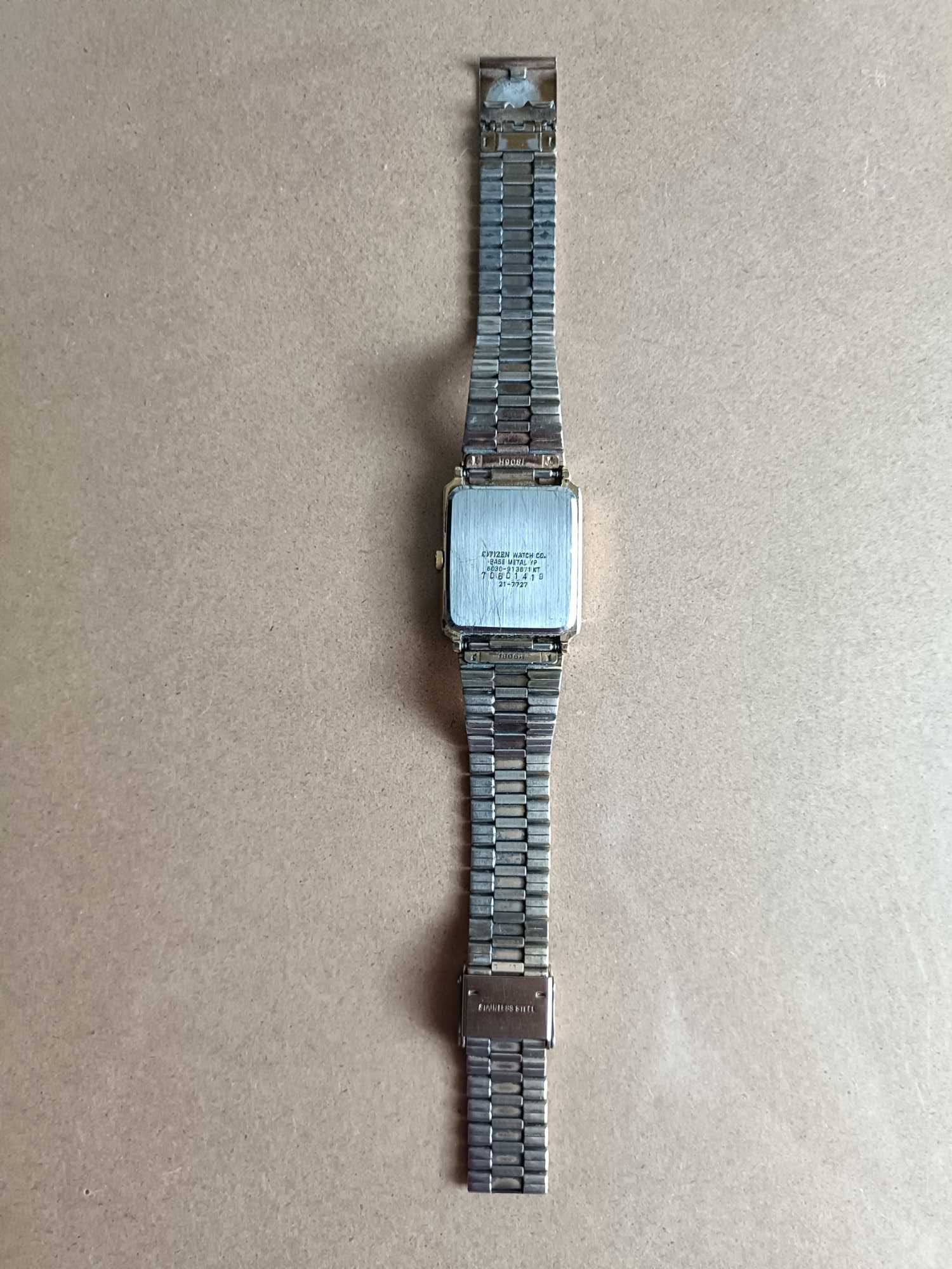 Relógio Citizen c/ Bracelete Dourada