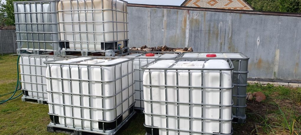Mauzery 1000L  metalowa paleta