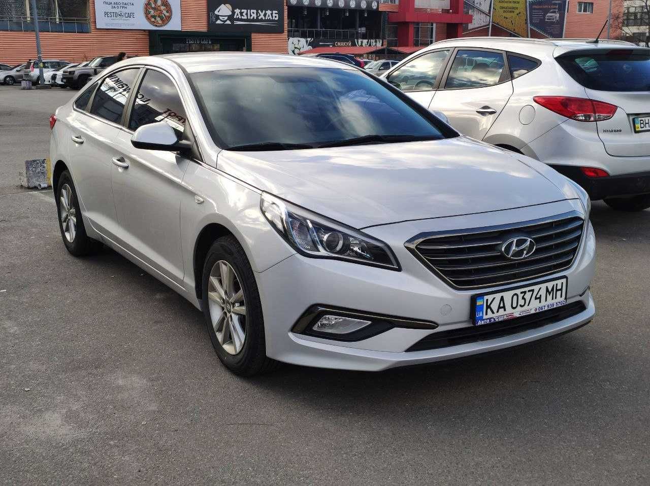 Hyundai Sonata 2016 LFсірого кольору