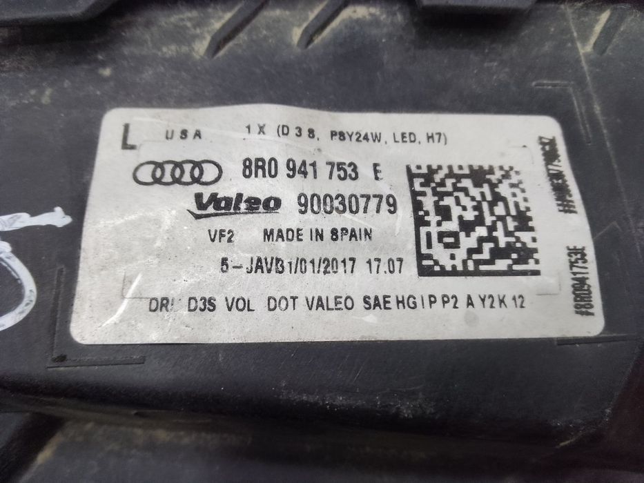 Фара левая 8R0941753E для Audi Q5 2012-2017
