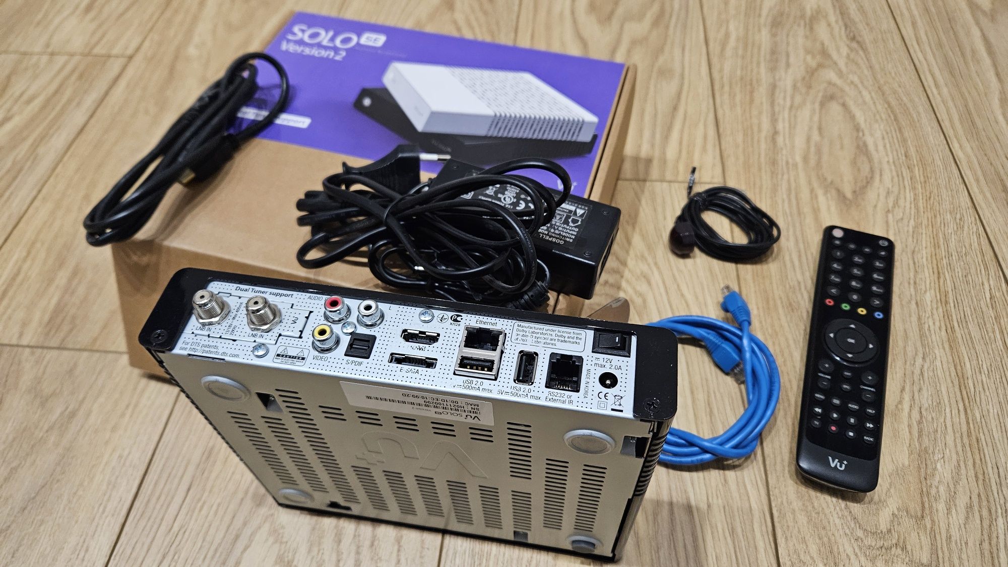 Tuner satelitarny VU+ Solo SE V2 czarny, 2 głowice, OPEN ATV
