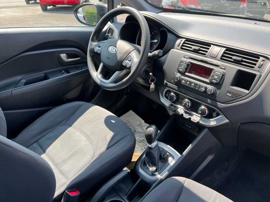 Бампер передній Kia Rio III разборка Кіа Ріо 3 запчастини
