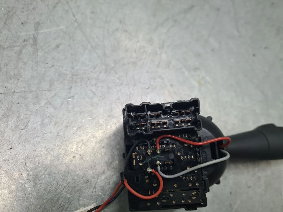 Manípulo de luzes RENAULT Twingo III (BCM_)