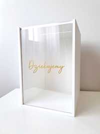Białe pudełko na koperty pleksi złoty napis wesele ślub dekoracje