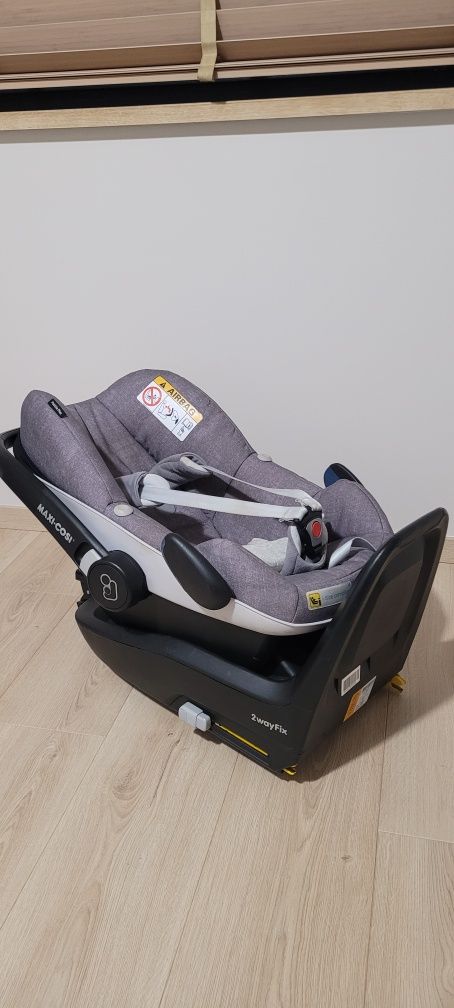 Fotelik maxi cosi pebble plus z bazą