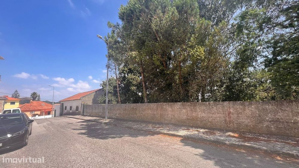 Terreno Urbano para Moradia Isolada – Excelente Oportunidade !