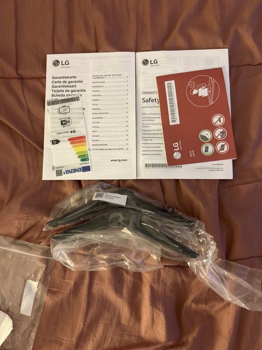 TV LG 43UR74006LB (LED - 43'' URGENTE PARA DESOCUPAR