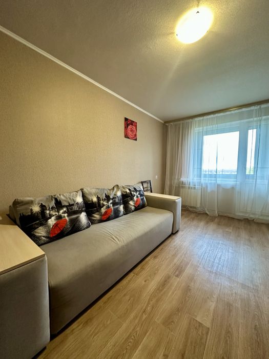 2-кімнатна квартира з меблями та технікою