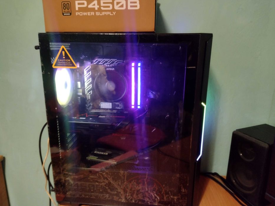 Komputer PC AMD Ryzen 5 16GB Sapphire Radeon RX 6600 8GB GIGABYTE 80+
