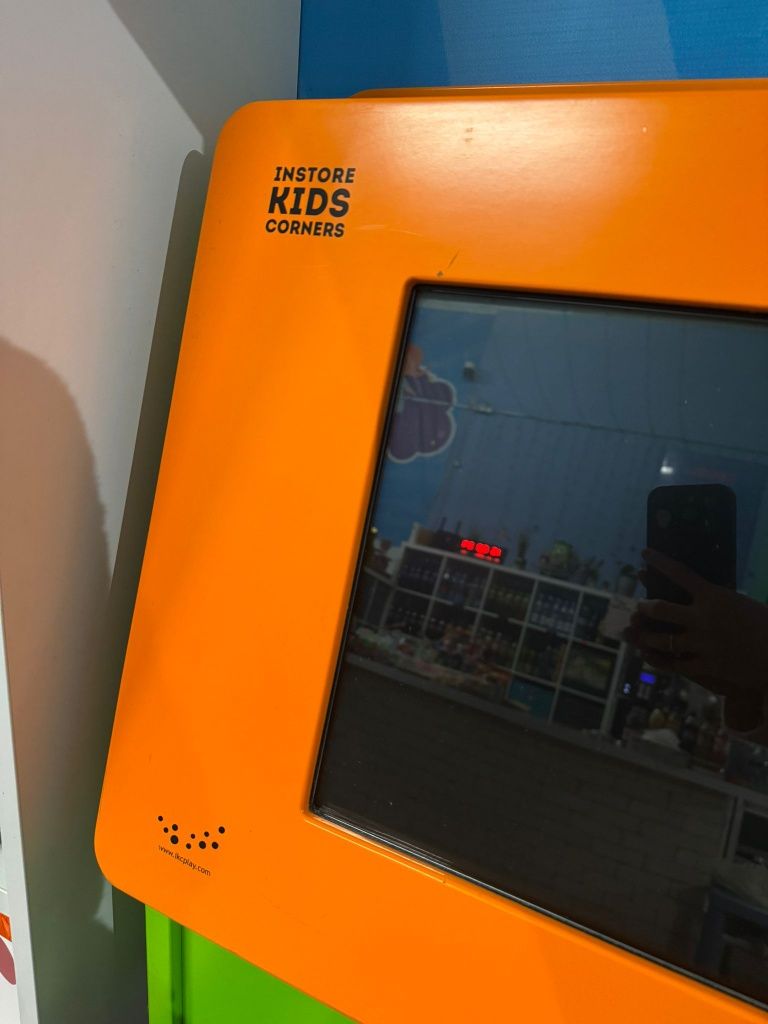 Gra  ścienna IKC , konsola PS4