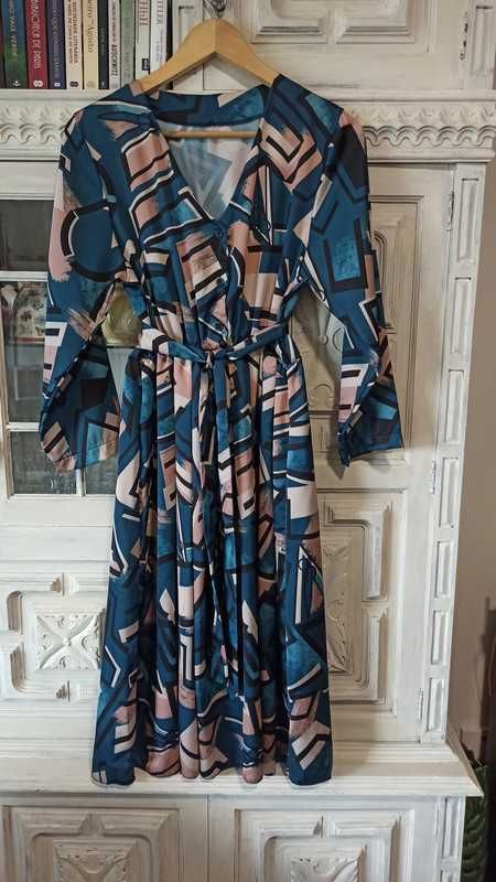 Vestido Midi Padrão