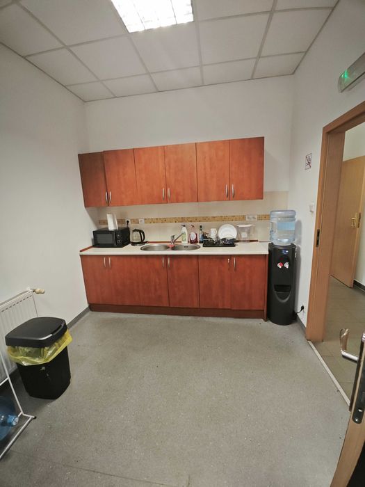 Hala Magazynowa - powierzchnia 2278m2 + 414m2 biur