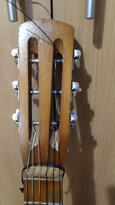 Гітара Чернігівської фабрики