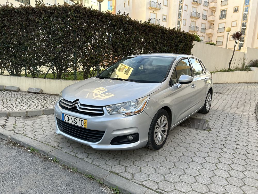 Citroen C4 1.6 e-HDI automatico