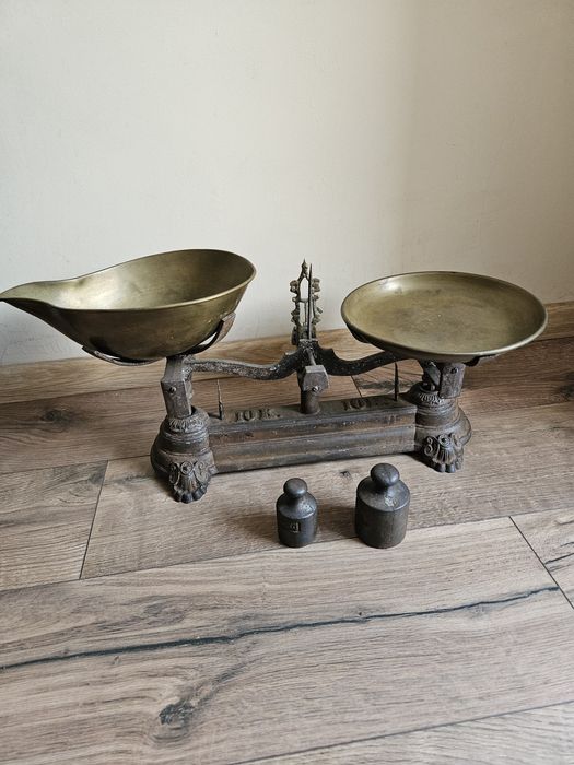 Waga szalkowa  - 10 kg. + 2 odwazniki