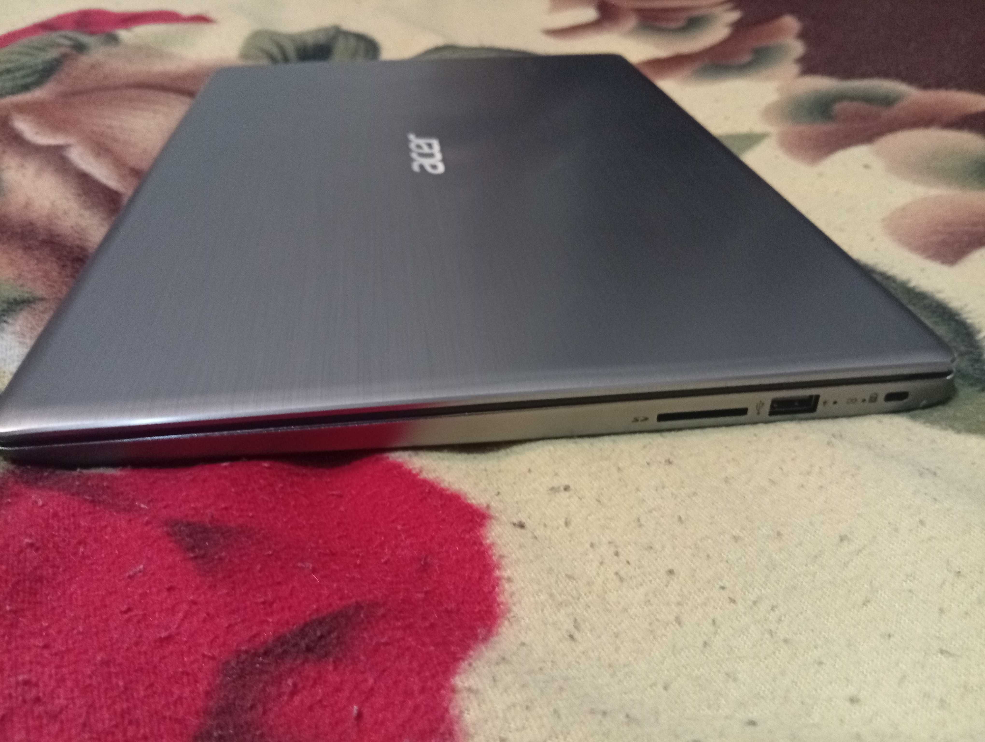 Nowy Laptop Ultrabook 15.6” ACER i3 8ge DDR5 SSD M2 Bateria 8h Full HD