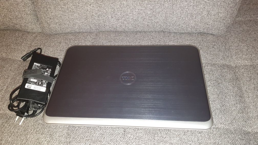 Dell Inspiron 5735  17,3"  8 GB / 1000 Gb HDD aluminium Windows 10