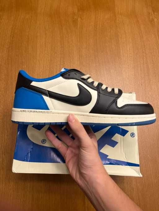 Jordan_1_Retro_Low_OG_SP_Fragment_x_Travis_Scott_R.44