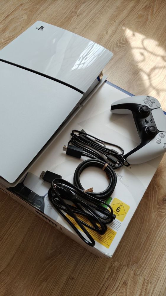 Sony Playstation 5 Slim Blue Ray Нова!