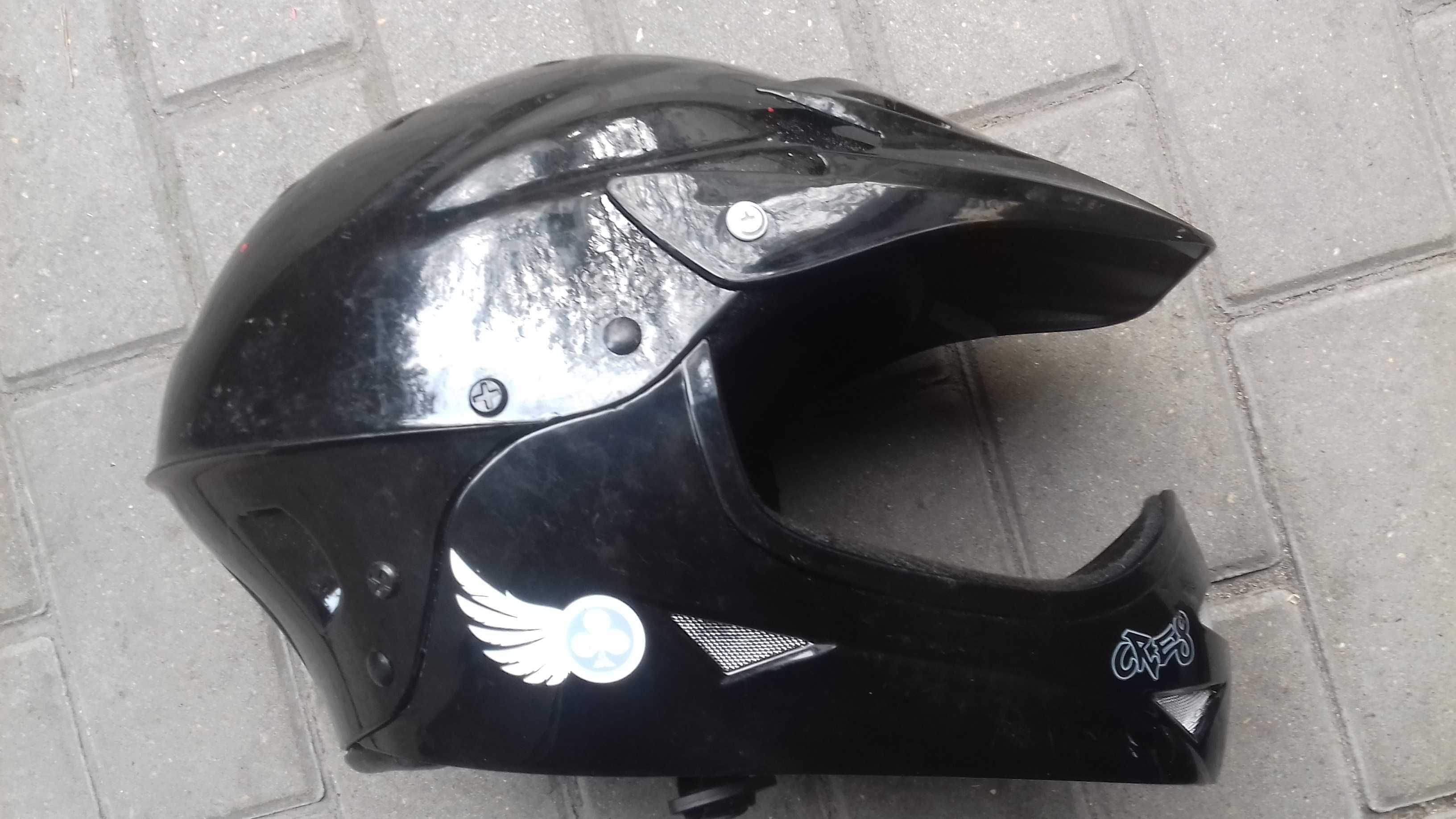 kask rowerowy motorowerowy i tp.