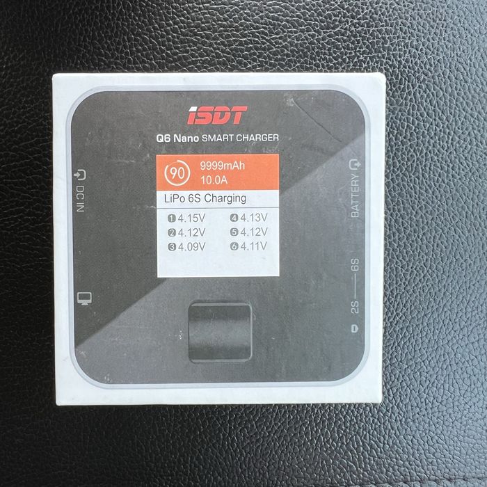 iSDT Q6 Nano smart charger