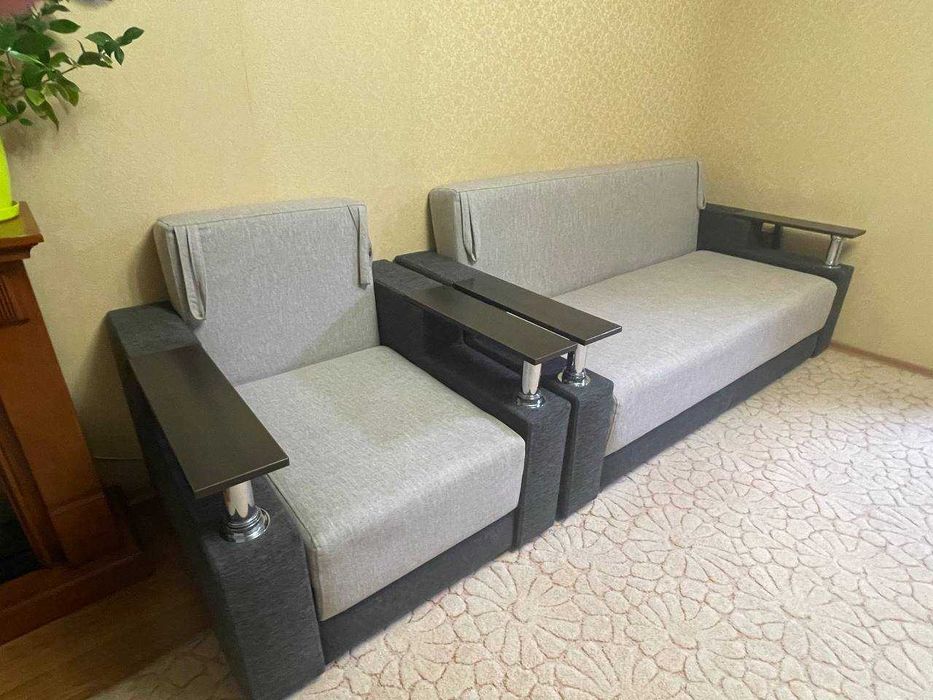 Розкладний диван з розкладним кріслом