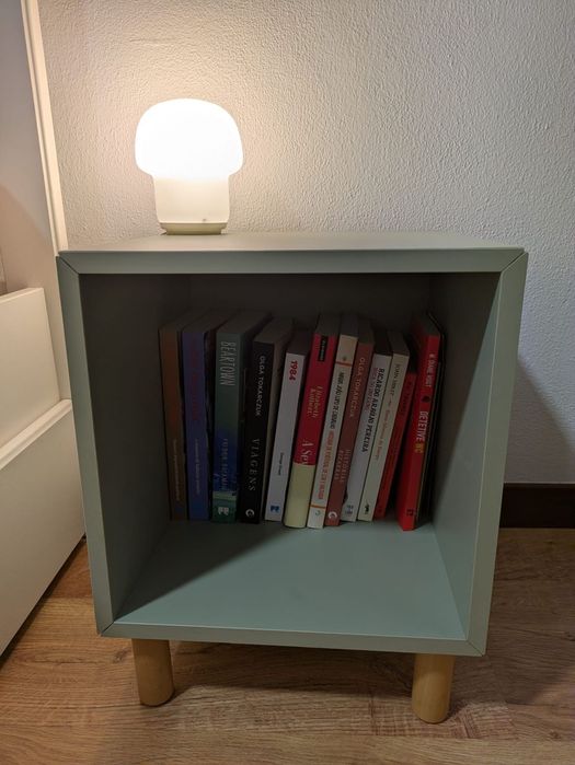 Cubos IKEA - EKET armário azul com pés