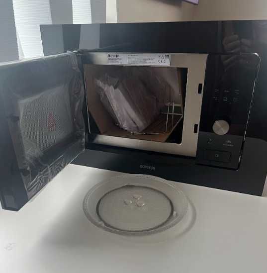 Вбудована мікрохвильова піч Gorenje BM201AG1BG микроволновка встроенна