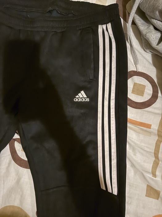 Calças Adidas tam.L