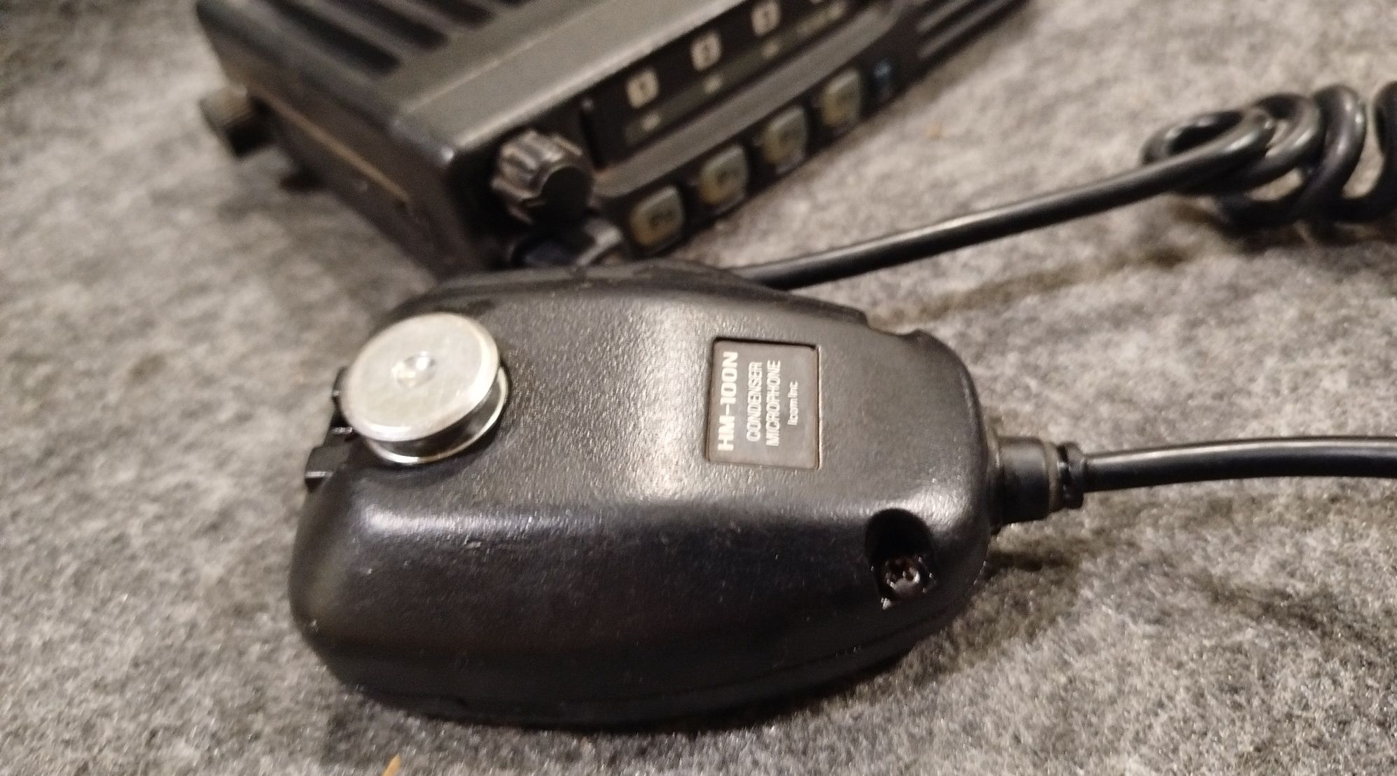 Радиостанция Icom серии IC-F110
