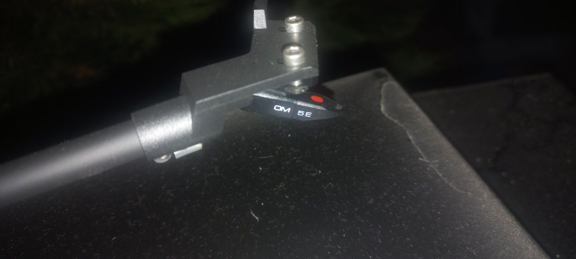 Sprzedam gramofon pro-ject primary.