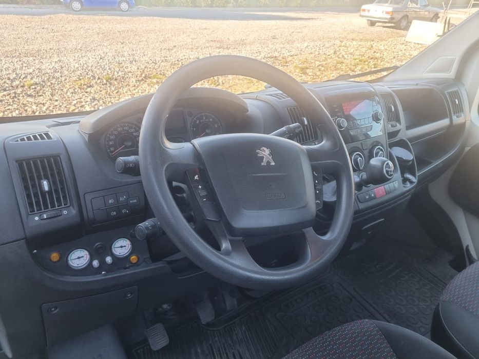 Autolaweta Wypożyczalnia samochodów, lawet Najazd POMOC DROGOWA