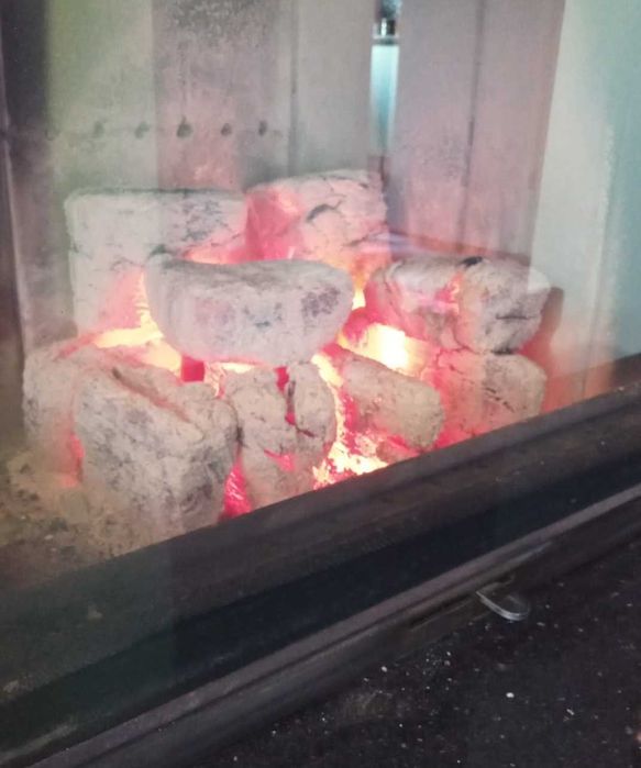 Brykiet bukowy - brzozowy sosnowy dębowy  bukowy  Toruń Włocła. Grudz.