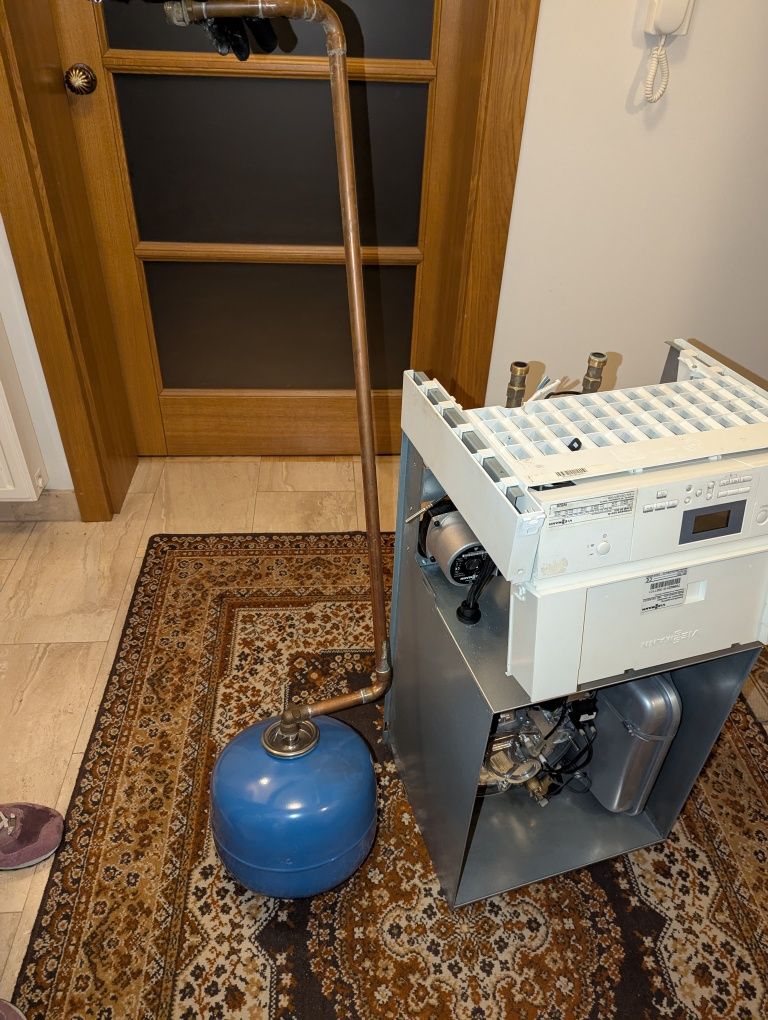 Viessmann VITODENS 200-W CE-0085 BR 0432 piec + zasobnik