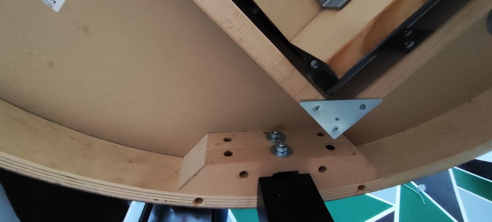 Stół Ikea plus 4 krzesła, zestaw do salonu