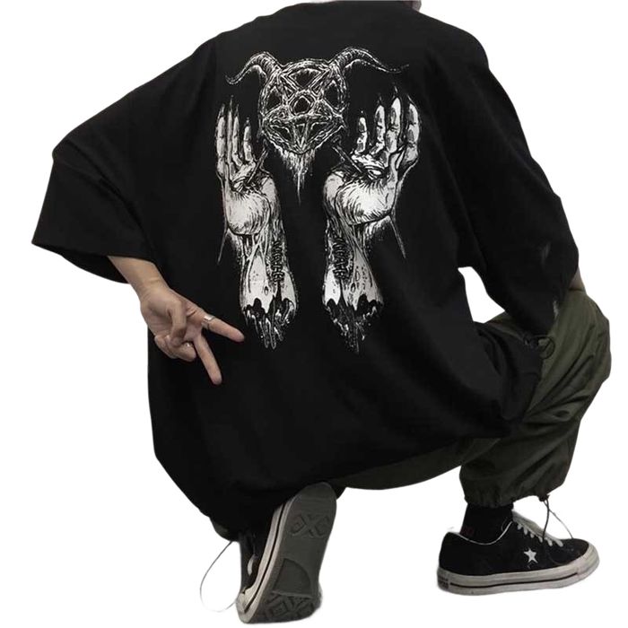 Koszulka Oversize Devil i Pentagram - streetwear w mrocznym stylu - L