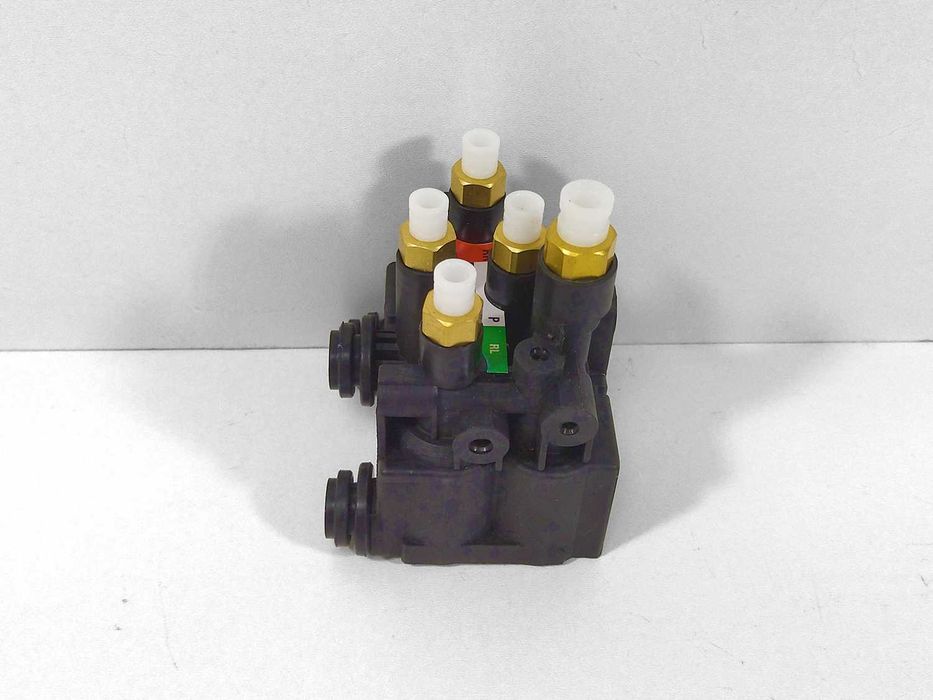 Блок клапанів Land Rover Discovery 3 4 L319 Range Rover L320 L322