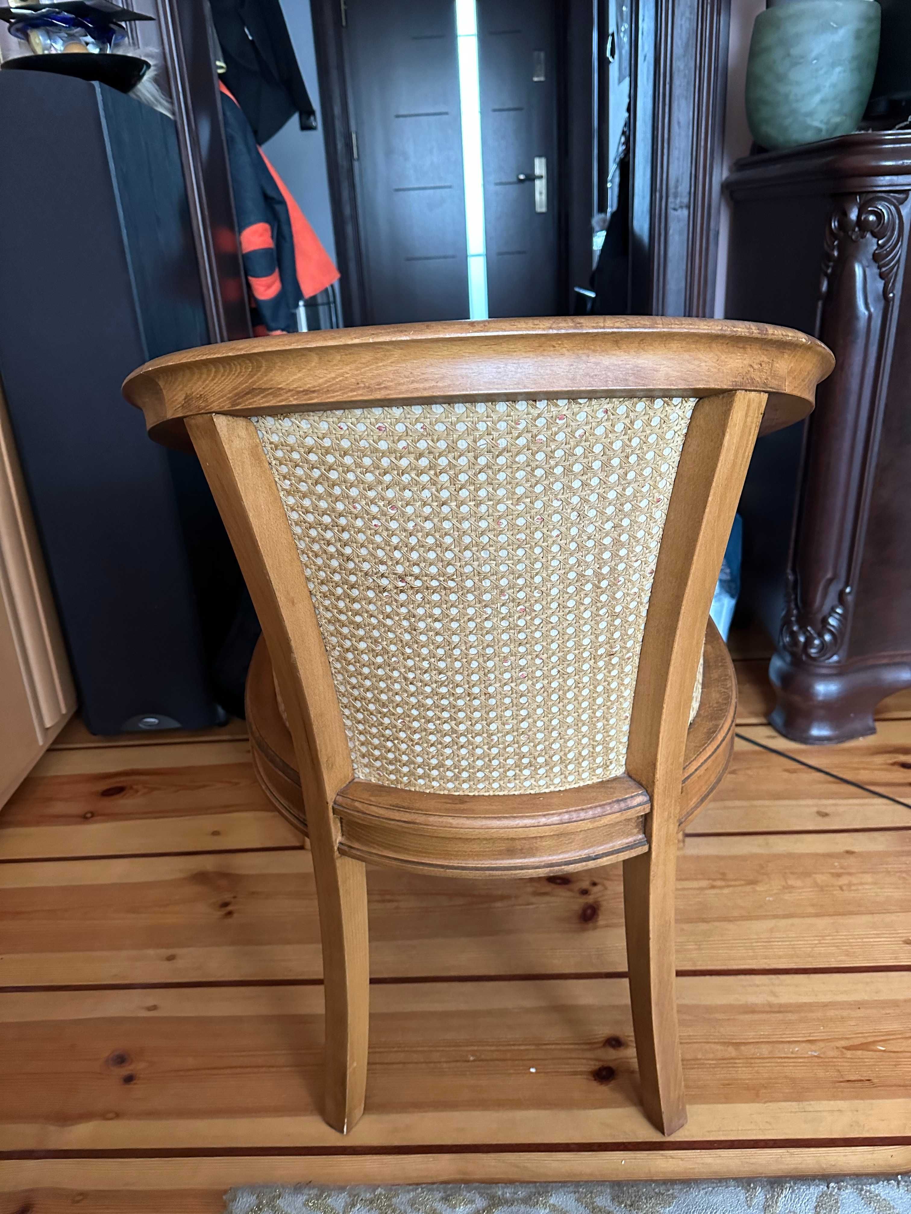 Krzesło drewno rattan