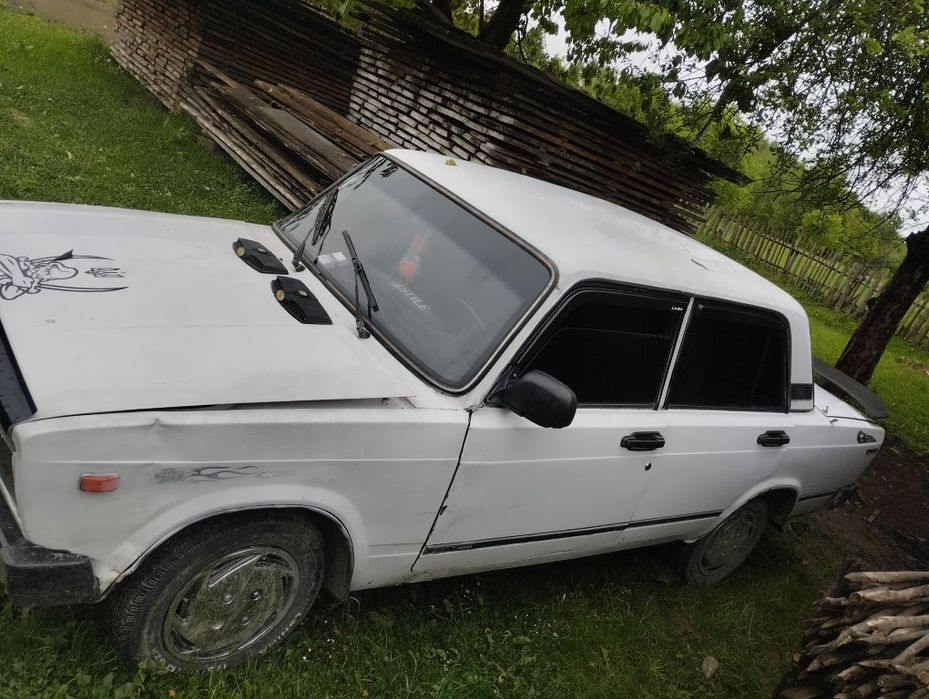 Продам ВАЗ 2105 на повному ходу можливий обмін