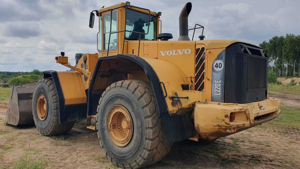 Volvo L220E - Ładowarka kołowa