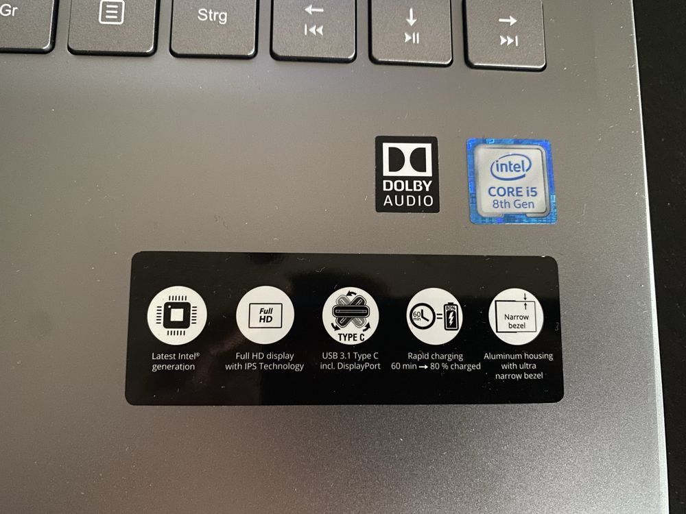 Laptop Medion S6445. SSD 1 TB, i5 8 gen, 8 GB RAM, matryca fullHD