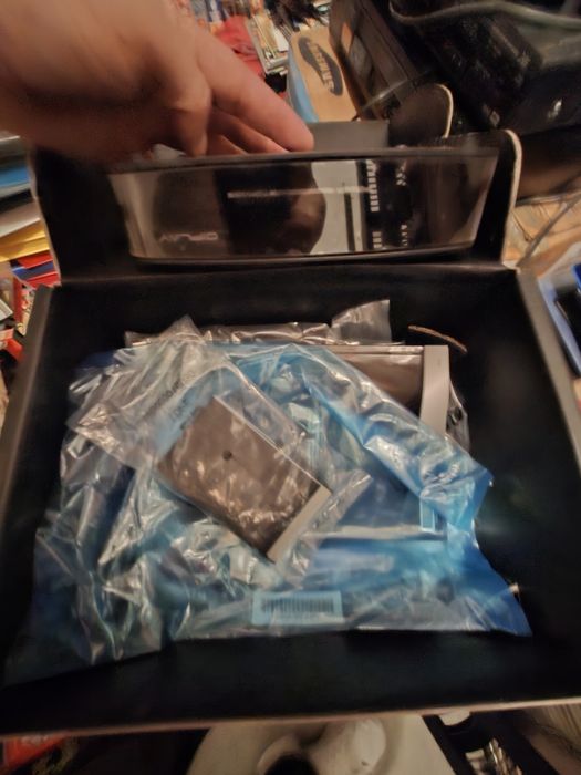 Box Asus media player HD.