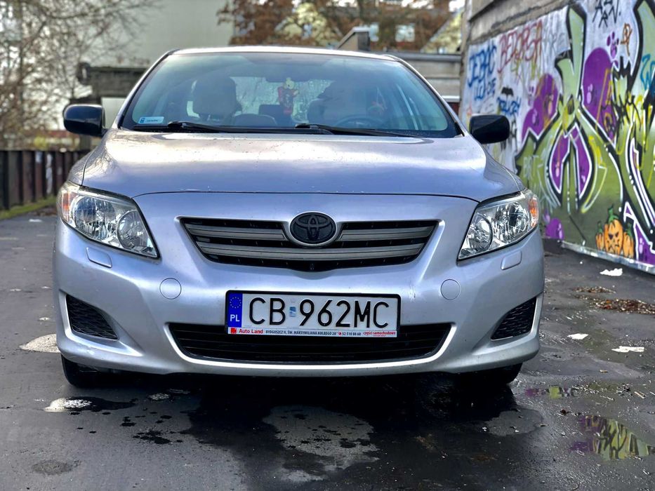 Toyota Corolla 2008 rok Sedan