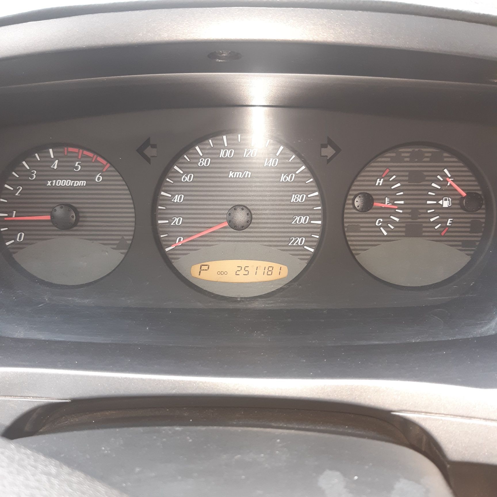 автомобиль  ssangyong kyron