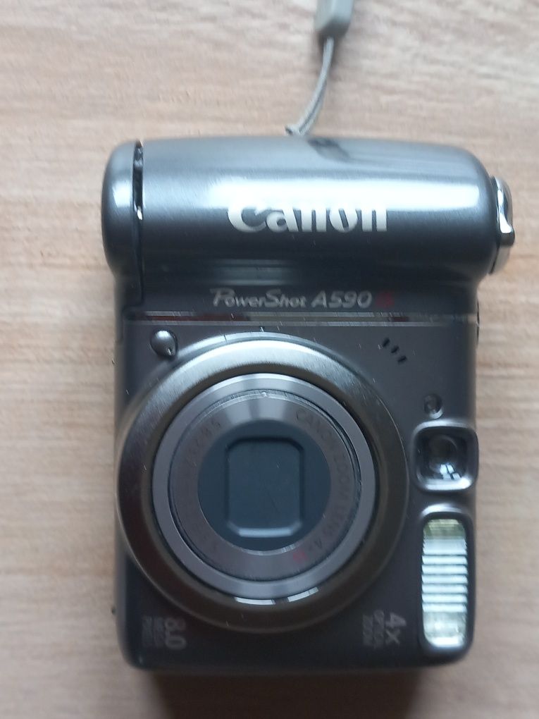 Aparat Canon A590