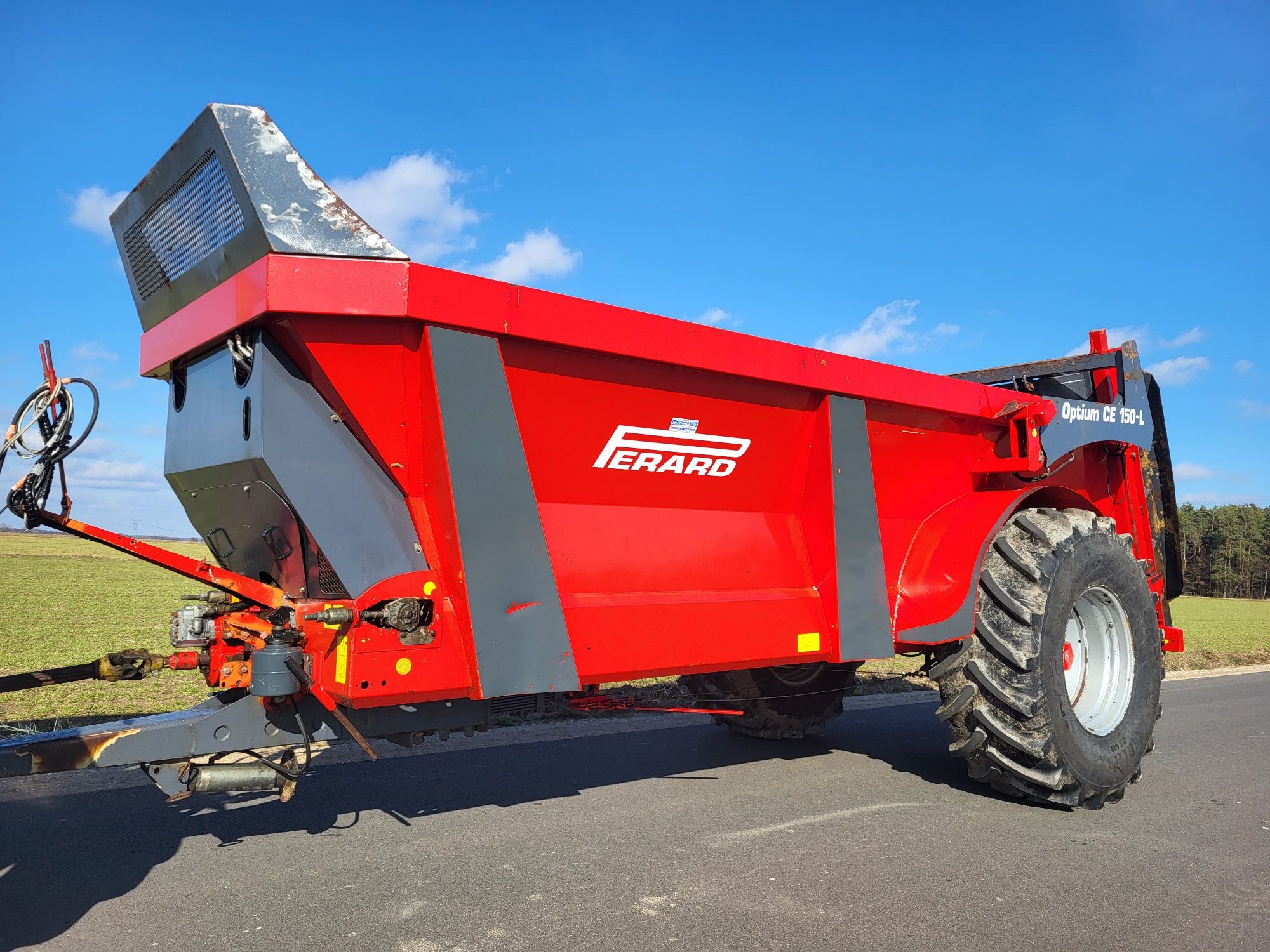 Rozrzutnik obornika Perard CE 150 L 13t 2017 Rolland, Lebo