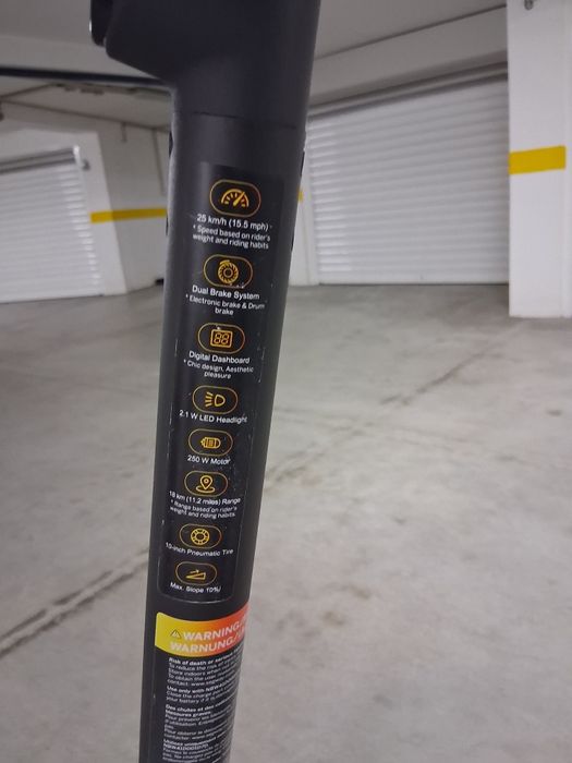 Trotineta elétrica Nineboot D18