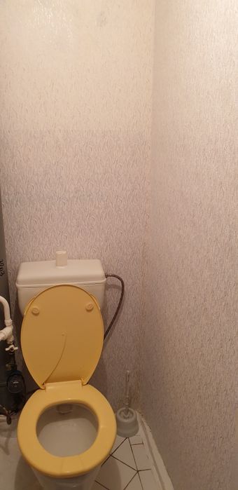 Срочно 3х комнатную КВАРТИРУ.