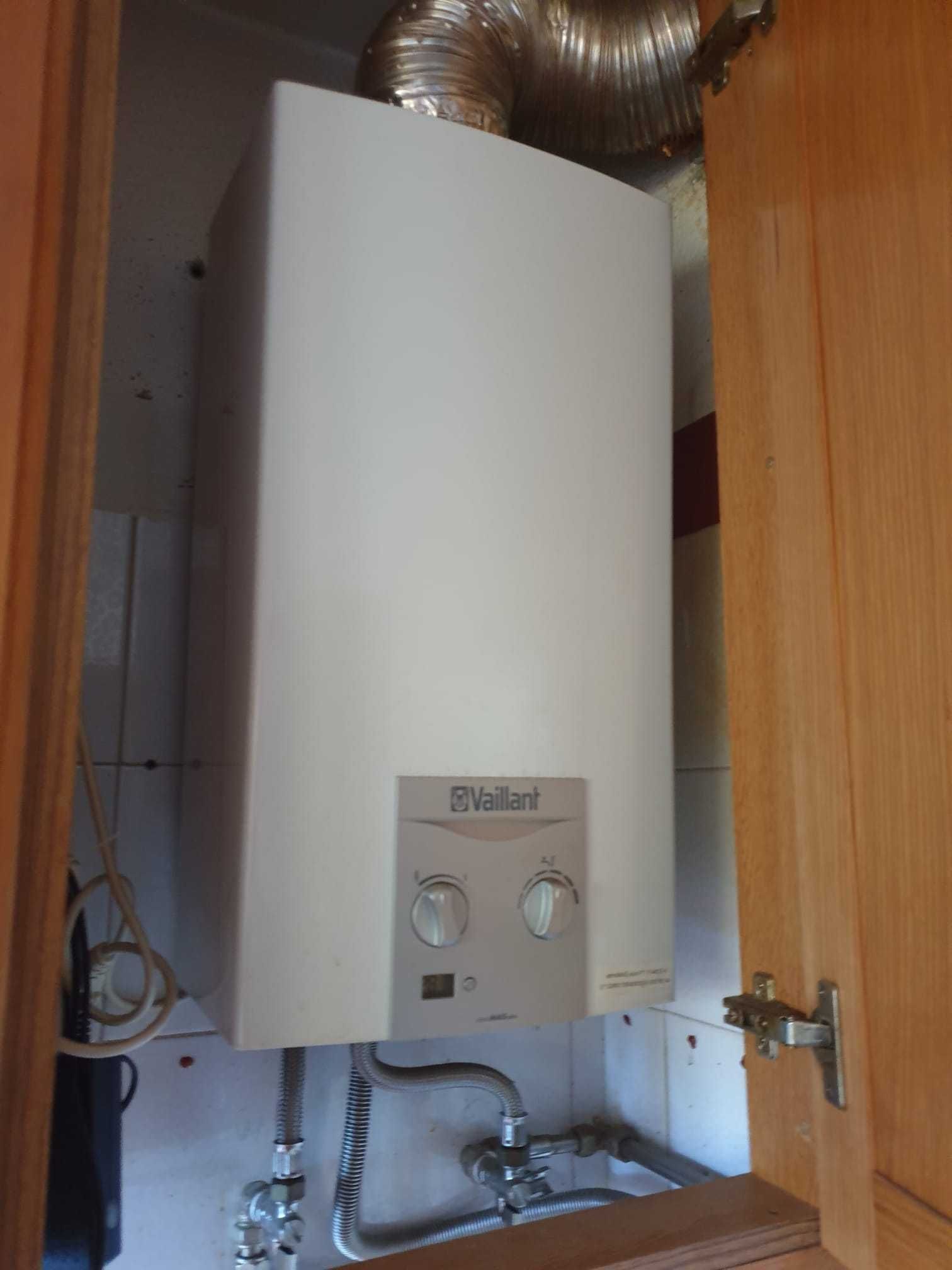 Esquentador Vaillant atmomag plus 11l  gas companhia(com avaria F28)