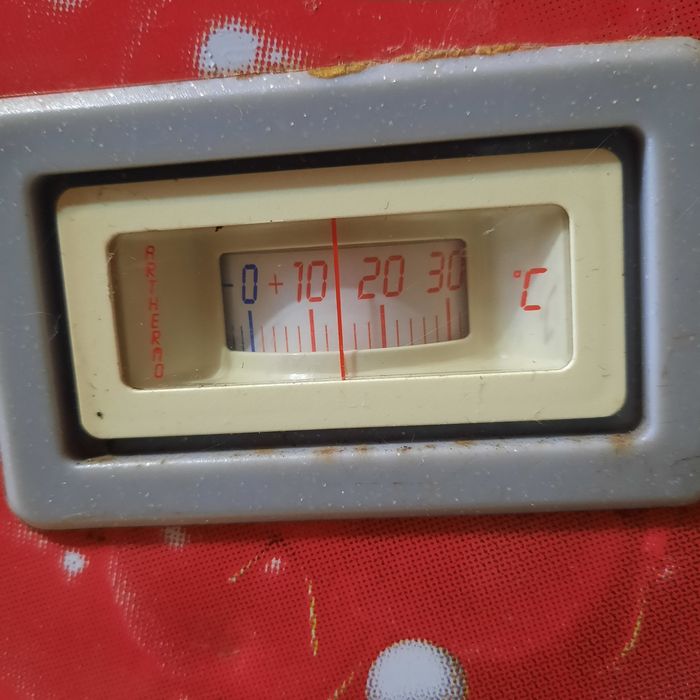 Продам морозильную камеру.